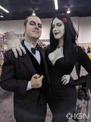 Raskat on Twitter: \"Morticia Addams cosplay 🖤 cos @raskatcosplay ph  @EmberKana #addams #morticia #gothgoddess #gothic @cosplay #raskatcosplay  #halloween2021 #мортиша #аддамс https://t.co/BkPBcKzrkE\" / Twitter