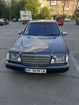 Мерседес Е-класс 1993 в Омске, E 280 AT, седан, коробка автоматическая,  2.8л., цена 320тысяч рублей, битый или не на ходу, бензин