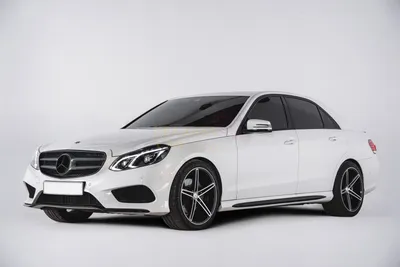 Белый Mercedes E-212 AMG Restyling 2015