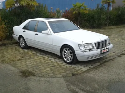 Mercedes-Benz CL 600 Coupé черного цвета, использованный в Меттманне, за 17 850 евро,