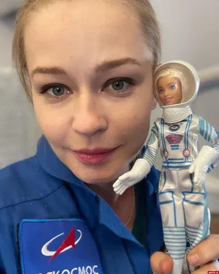 Юлия Пересильд перед полетом в космос оставила дочкам прощальные письма |  PARENTS