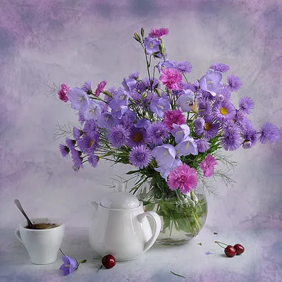 Картина для кухни на холсте \"Натюрморт Букет цветов в стеклянной вазе\