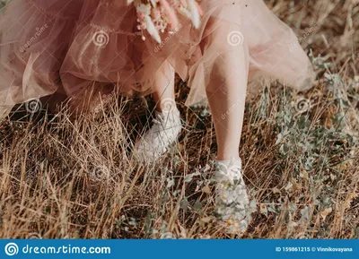 Невеста в кроссовках - 50 фото