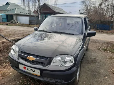 Chevrolet Нива 2012 в Челябинске, Куплен в салоне в декабре 2014 г.  Реальный пробег, бережное гаражное хранение, бензин, с пробегом 18 тыс.км,  1.7 литра, с пробегом