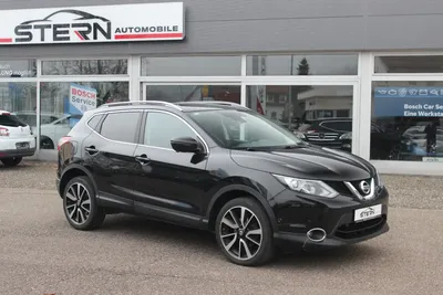 Nissan Qashqai SUV/Geländewagen/Pickup in Schwarz gebraucht in Pfullendorf  für € 13.990,