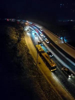 Ночные гонки на дорогих авто устроили в Алматы