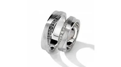 Дизайнерские обручальные кольца с черными и белыми камнями : купить в  Киеве. Цена в интернет-магазине SkyGold