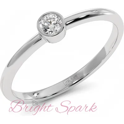 Кольцо с камнем в глухой оправе Bezel 0,1 карата – купить по отличной цене  в интернет-магазине Bright Spark