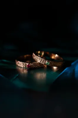 Обручальные кольца (пара) с бриллиантовой фактурой и камнем Au.585 - Bohoann