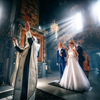 В чем венчаются в церкви — как одеться на венчание: прическа, образ, наряд