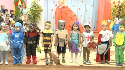 Настоящее дефиле костюмов из бросового материала прошло в детском саду  «Солнышко» - YouTube