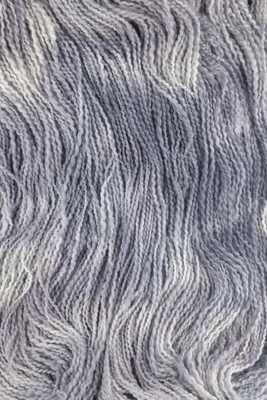 Пряжа ручного прядения и секционного окрашивания, цвет серый меланж -  Rusangora| Rusangora - одежда и пряжа премиум-класса из ангоры