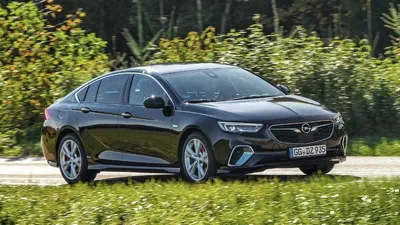 Opel Insignia Grand Sport Turbo D 2017 картинки (4096x2305)