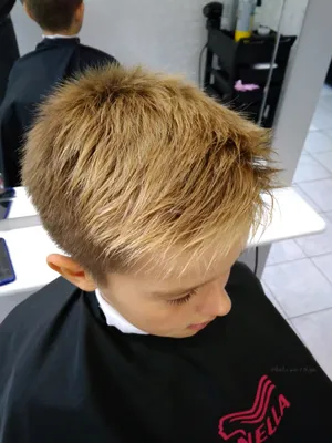 Мужская короткая стрижка-осветление волос | Мужские короткие стрижки, Осветление  волос, Короткие стрижки
