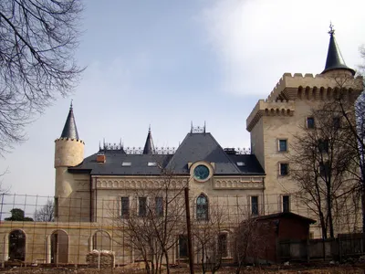 Замок Галкина, Пугачёва и Галкин расширили территорию замка, часовня в  замке Галкина - Экспресс газета