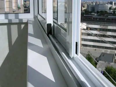 Остекление балконов и лоджий. Холодный или теплый вид?