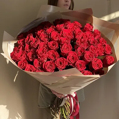 Букет из 61 красной розы Ред Наоми