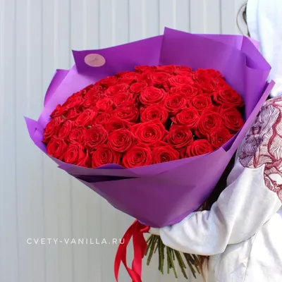 Букет из 61 красной розы 60 см Купить по выгодной цене в Краснодаре.  Интернет-магазин Ванилла