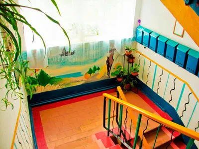 Оформление лестниц и лестничных пролётов в детском саду