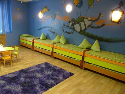 Оформление спальни в детском саду - фото идеи