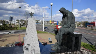 Памятники Минеев Групп изготовление памятников на могилу в Севастополе,  изготовление памятников и надгробий, ул. Шабалина, 10А, Севастополь —  Яндекс Карты