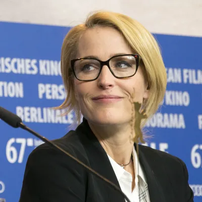 Gillian Anderson: I Was Offered Half Duchovny's Pay for 'The X-Files'  Revival