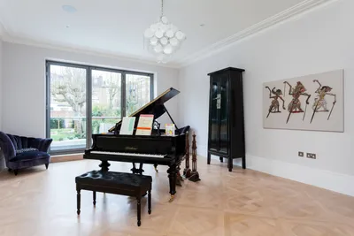 Пианино дома: как расположить фортепиано в гостиной | Houzz Россия
