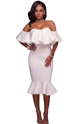 Белое бандажное платье с открывающей плечи баской и воланом внизу арт.39979  - купить в Омске