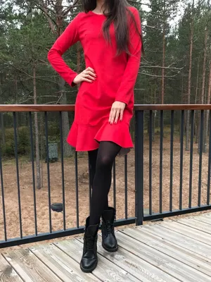 Красное замшевое платье с воланом – заказать на Ярмарке Мастеров – HJUA7BY  | Платья, Санкт-Петербург