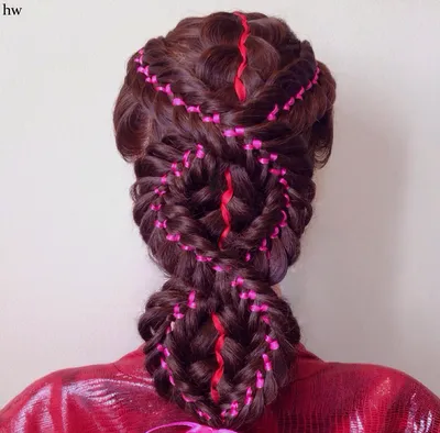 Красивое плетение кос с лентами