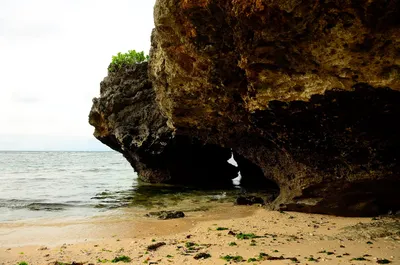 F.A.R on Instagram: “+ ещё один пляж в копилку , знаменитый Padang Beach  🏖🌞”