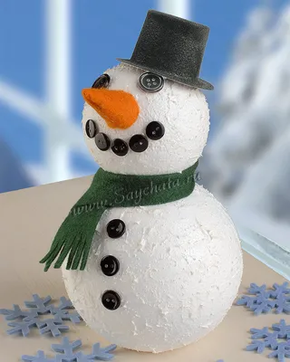 Снеговик из пенопласта - поделка своими руками