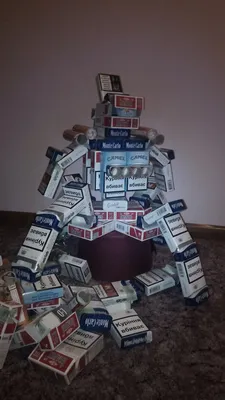 робот из пачек сигарет » Роботы из мусора » Фото роботов