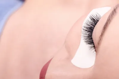 How Long Does It Take To Get Lashes Done? [Comprehensive Guide] (February  2023)