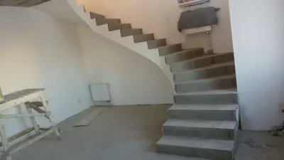Полувинтовая лестница | Бетонные лестницы