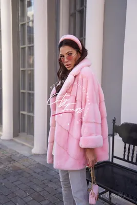 Норковый полушубок из плюшевой норки “Velvet” - розовый купить c доставкой  в Москве | CITY FURS