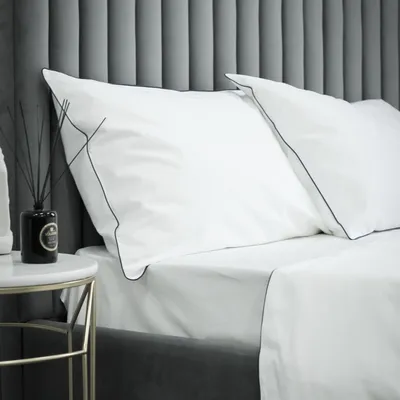 Белое постельное белье 500TC с цветным кантом по периметру купить с  доставкой - MariaG Home