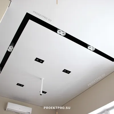 Черная потолочная ниша в натяжном потолке для светильников