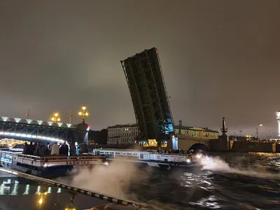 Drawbridges at night in St. Petersburg - romance in St. Petersburg.  Excursions St. Petersburg - YouTube