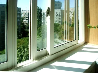 Раздвижные окна на балконе и лоджии