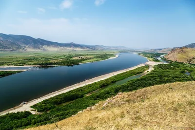 Река Селенга в Монголии и Бурятии.