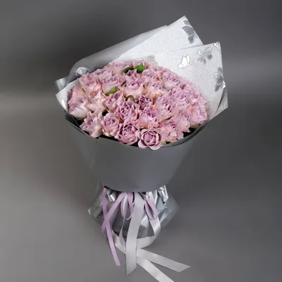 Букет из 31 розы Мемори Лейн в сети фирменных магазинов Камелия в г. Киев