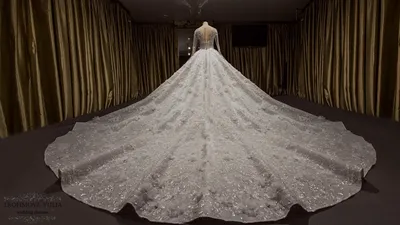 Свадебное платье на миллион (заказ апрель 2019) Платье для цыганской  свадьбы - YouTube