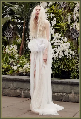 Весенне-летняя коллекция 2020 от волшебницы свадебной моды Vera Wang