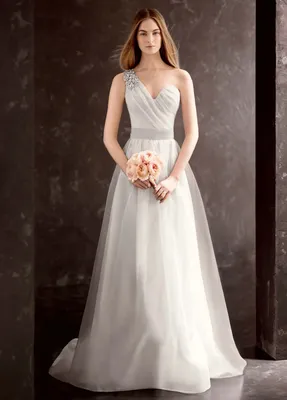 История свадебных платьев от Vera Wang
