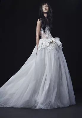 История свадебных платьев от Vera Wang