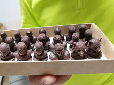 Шоколадные фигуры | Пикабу