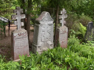 Как выбрать памятник на могилу: советы при выборе надгробия