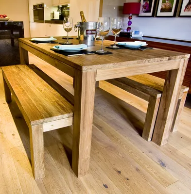 Деревянный стол со скамейками для дачи - надежная и экологичная мебель