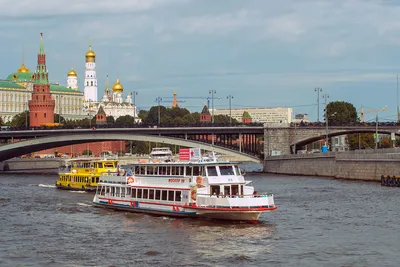 Теплоход Антон Чехов - каюты, фото внутри и снаружи, бронирование, описание